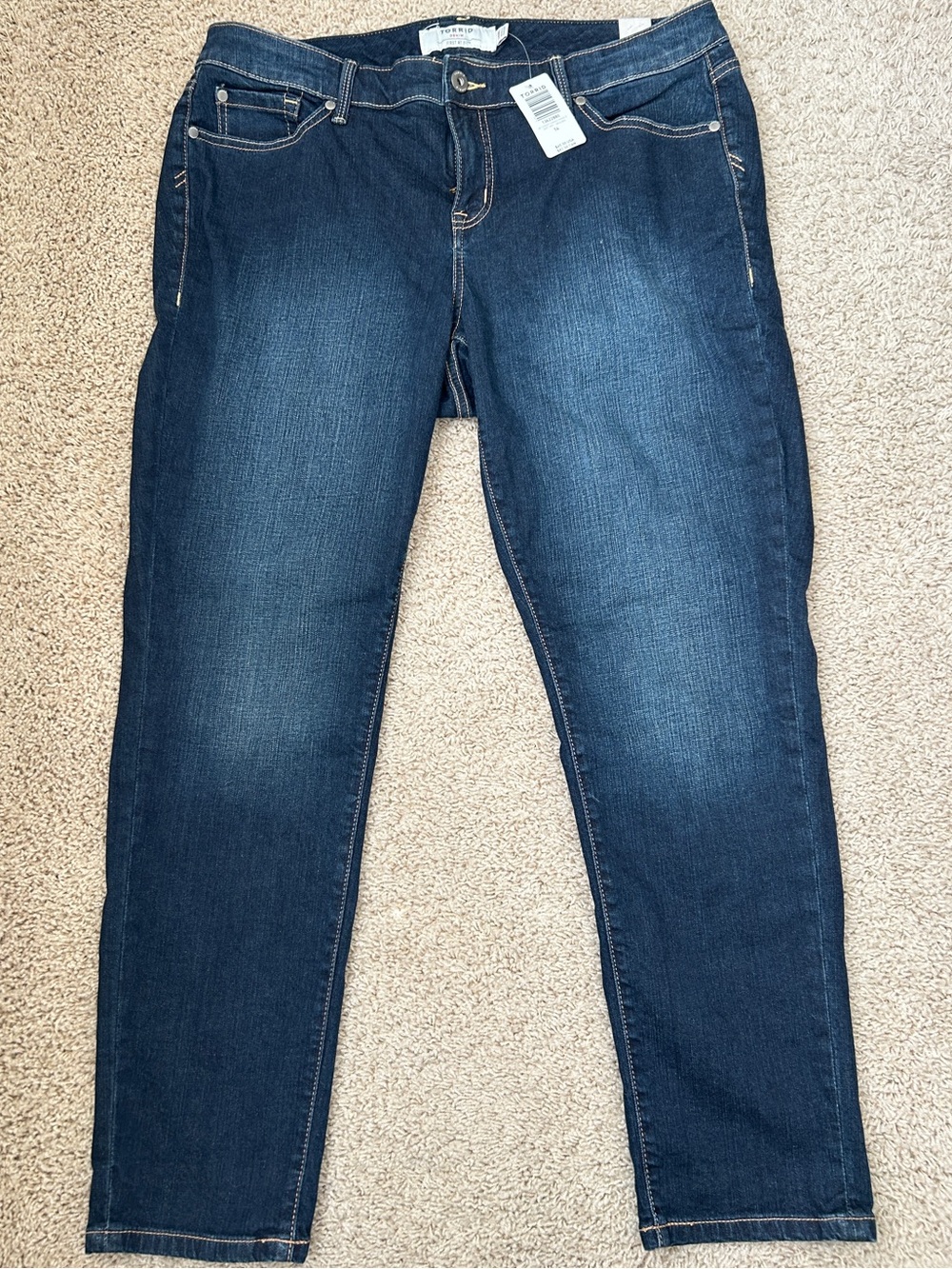 NWT Torrid Boyfriend jeans size 14